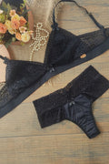 Wireless Lace Lingerie Set – Built-In Support Elastic & Lace-Detail Thong