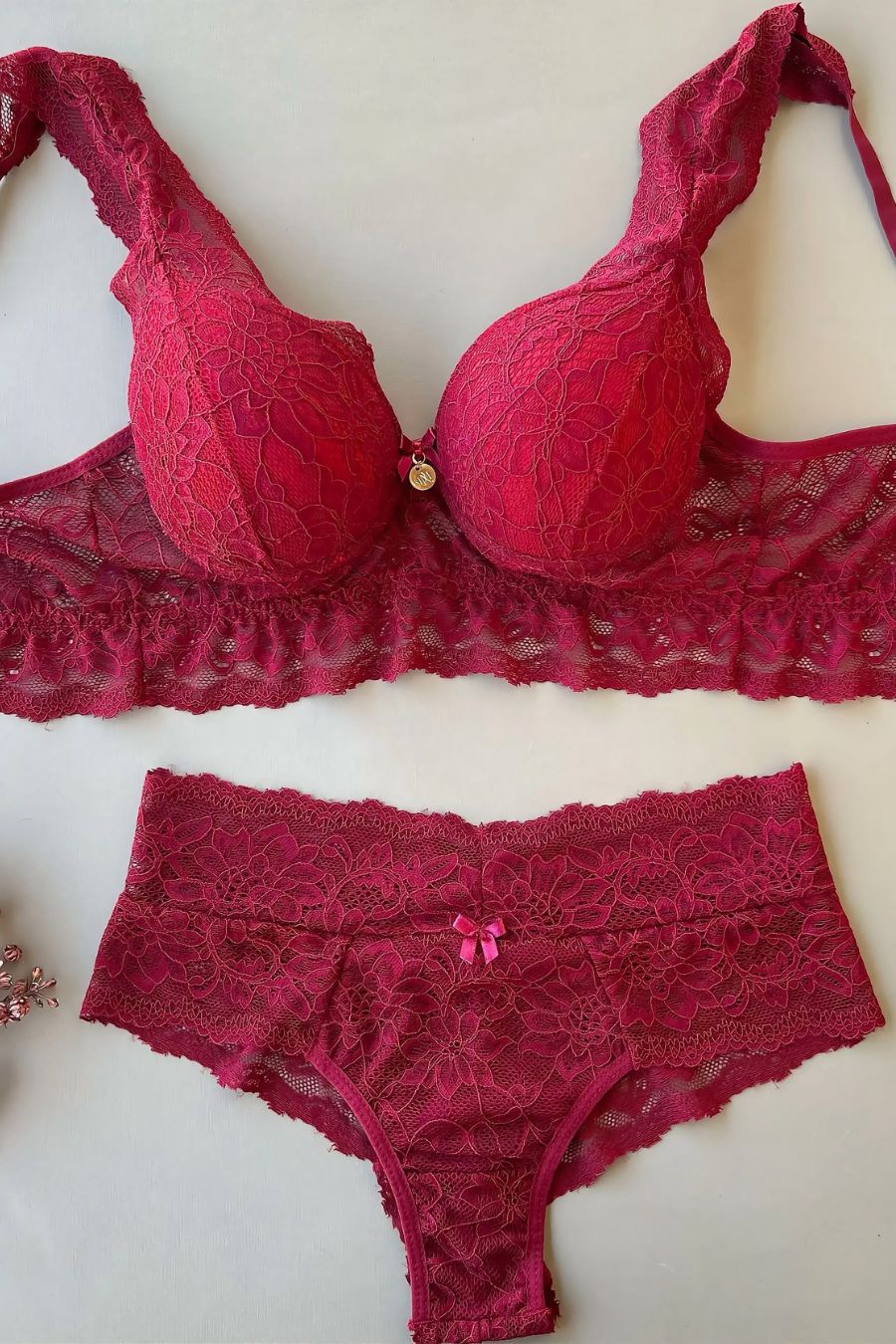 Lace Cropped Lingerie Set with Detailed Straps